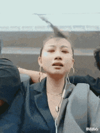 神武星人|“30分钟我经历了超短爱情，女友绿我还要收费，我tm越想越亏啊！”哈哈哈