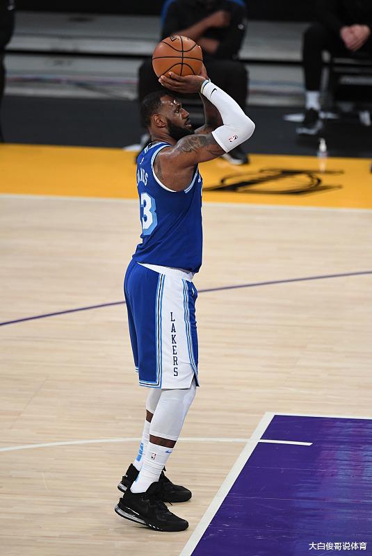 湖人隊(duì)|湖人最大問(wèn)題是它！濃眉復(fù)出也沒(méi)用，詹姆斯止步第四冠？