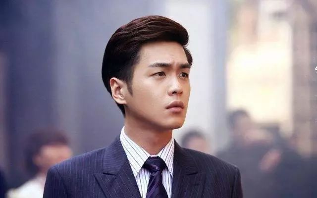 张若昀|张若昀：专注坑儿子的老爹