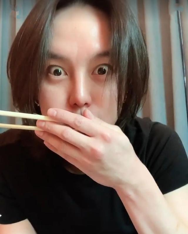 小沈阳|尹正晒减脂一日三餐，半月涨粉50万，网友：真自律，我还是选择胖