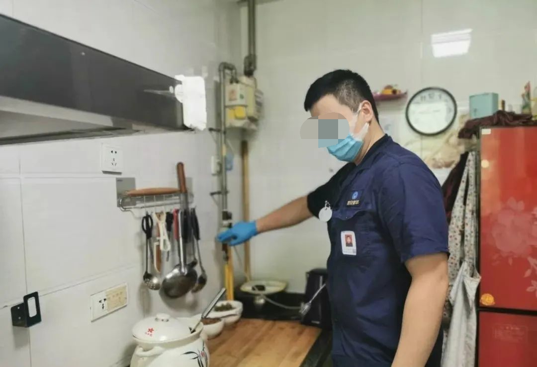 西红柿妈妈|人贩子骗术又升级了,简直防不胜防,家长带孩子可容不得半点马虎