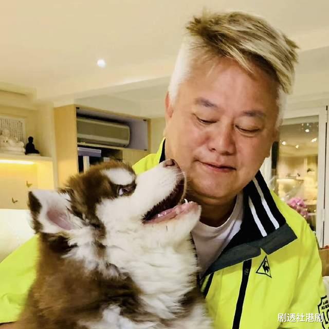 陈百祥|陈百祥71岁生日获爱妻庆祝，结婚42年坚持丁克，过亿财产无人继承