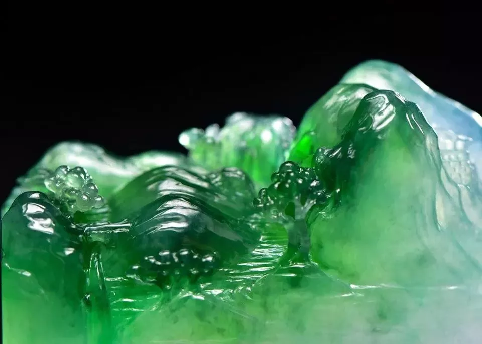 翡翠|玉赏 | 翡翠带你游山水~