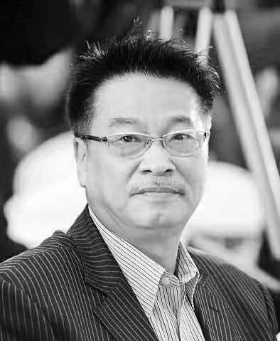 王宝强|王宝强心痛发文:我没有等到您的回复,一路走好,看到配图,已然泪崩