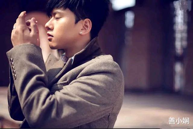 谢娜|谢娜为什么频繁秀恩爱？知道了原因，你会佩服她的聪明才智