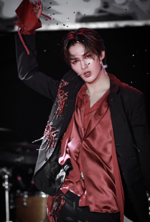 发型|14位男星“湿发杀”来袭，哪位最蛊你的心？