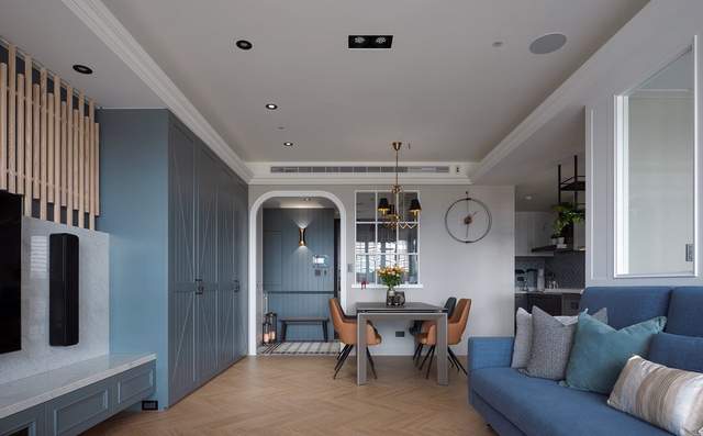 |115平二居，刚柔并济美式风情，十年老宅翻新的三口之家温馨小窝