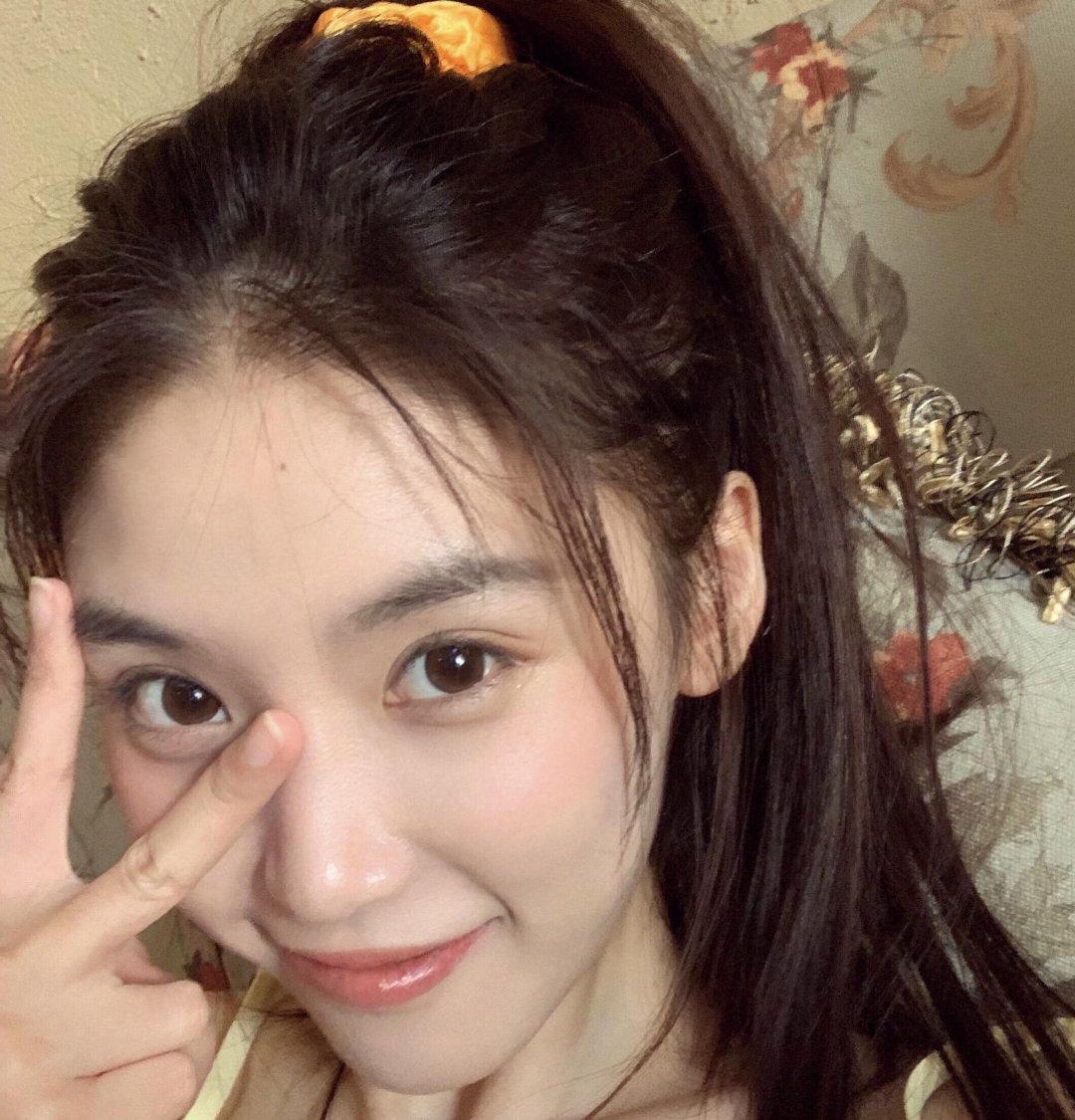 胡文婕|半藏森林的逆袭之路,纯欲脸加茶艺照,怪不得火遍全网