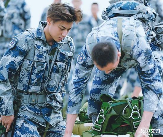 鹿晗|归国四子现状起底：吴亦凡被刑拘，黄子韬、张艺兴、鹿晗又当如何