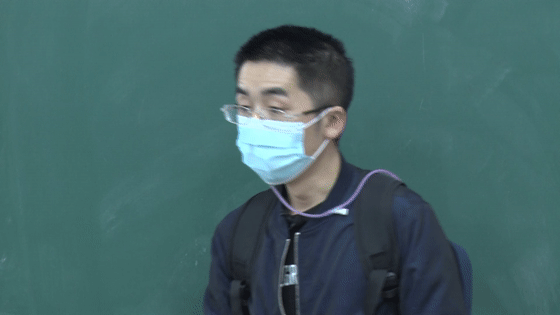 成武融媒 插着胃管上讲台!他坚持了3个月,只为这个承诺