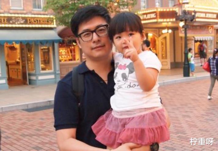 柠重呀|李湘晒与王诗龄多张合照，女儿明显瘦出双下巴，李湘被喊快生二胎