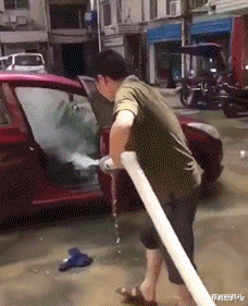 鑫宝聊育儿|第一次去男票家,手机自动连上了网,公公淡淡地说……