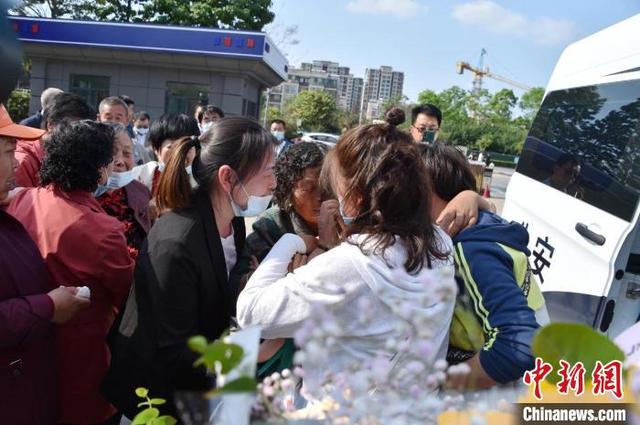 生活报 17载骨肉分离，宿迁警方“5.20”助亲人团聚