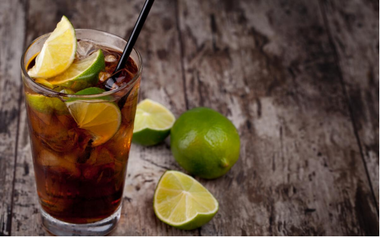 天天听健康 男子尿酸飚到800，遗憾离世！医生叹息：年纪轻轻，太过“放纵”