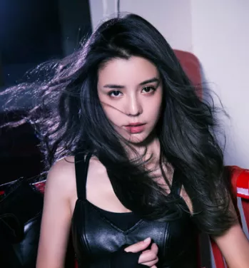 李毓芬|最强“小三”，逼唐嫣“割腕”，36岁再度翻红，她到底有多传奇？