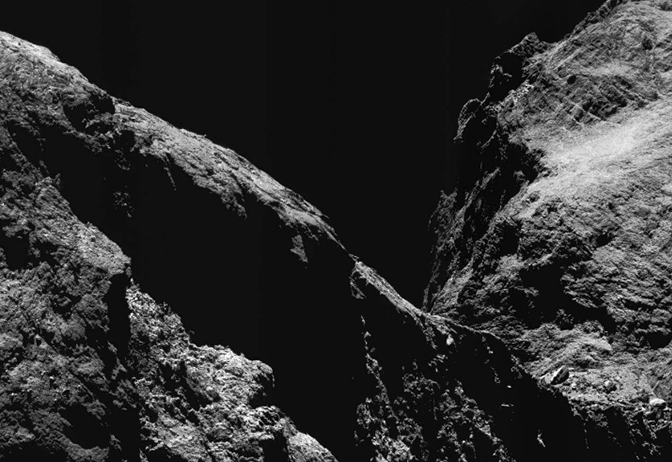 彗星 葫芦状的彗星，你见过？表面坑坑洼洼其貌不扬