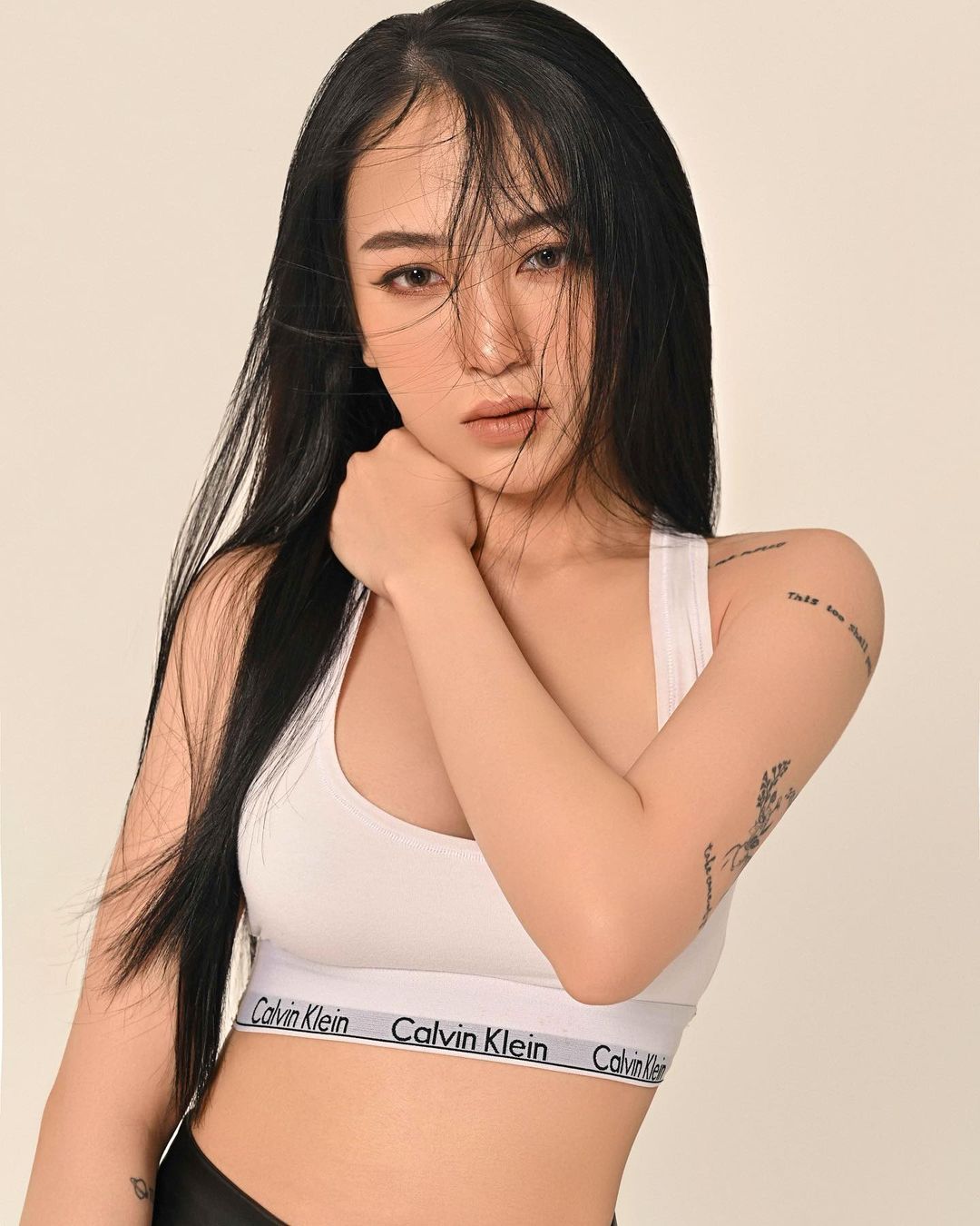 老王杂货铺|离婚4年没联系过的前夫,忽然约我吃饭,我要不要去呢?