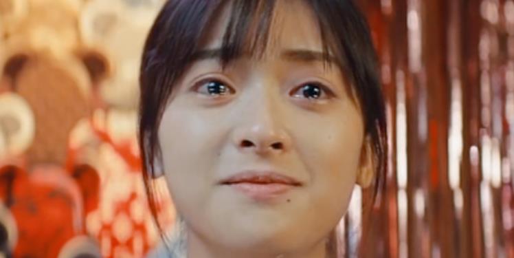 陈都灵|凭素颜证件照“杀”入圈，陈都灵曾被骂，如今凭“坏女人”逆袭