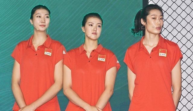 奥运会|中国女排主攻豪华，二传和自由人优秀，球迷：就差一个中国版哈克