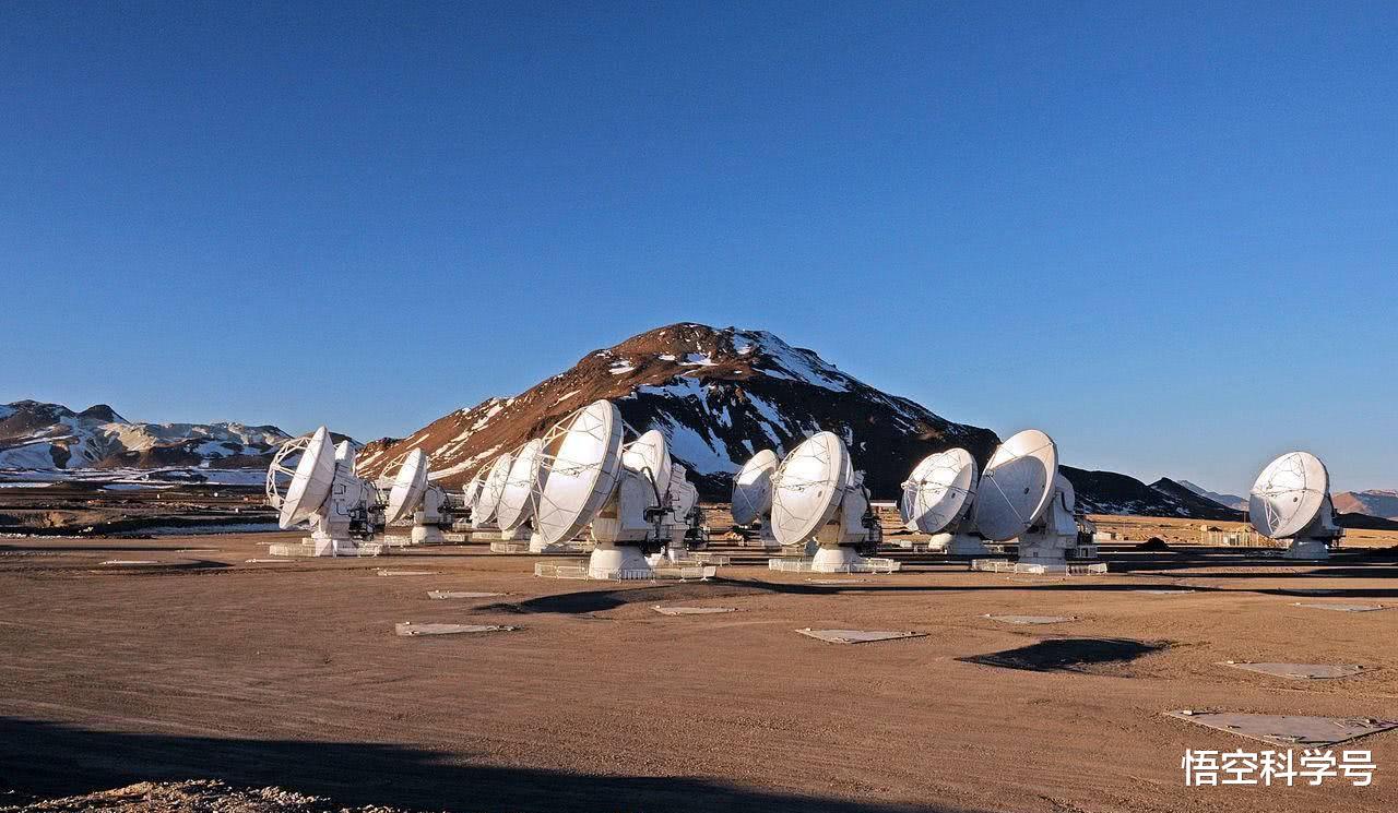 科学家 有史以来第一次！1300光年外稀有行星被发现，有3个“太阳”