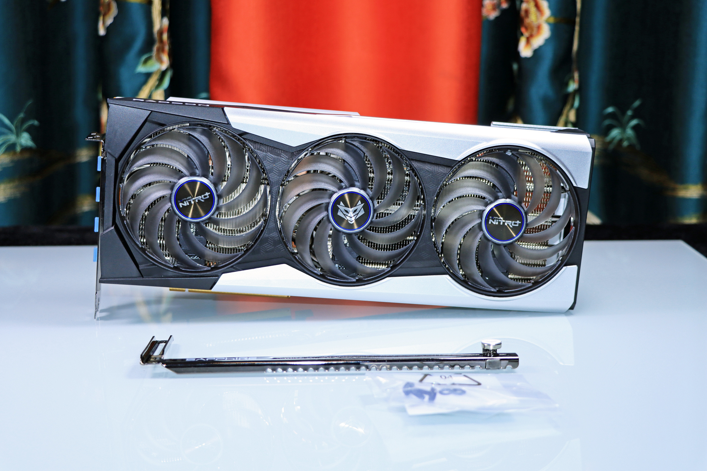 心电图|蓝宝石 RX6900XT 超白金极光特别版上手体验