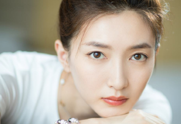 新白娘子传奇|江疏影为何不愿拍古装戏？当她穿上古装的那刻，网友：低调一回？