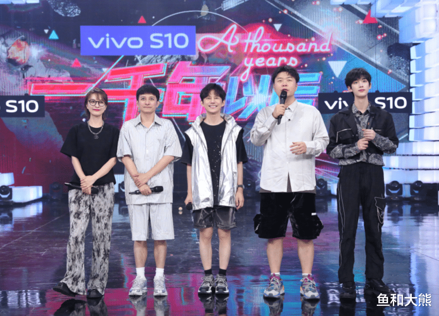 沙溢|《快本》完成改版！被曝快乐家族仅剩何炅，网友情绪激动忙着告别