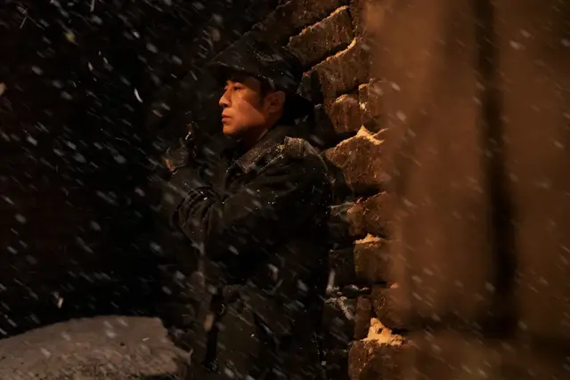 于和伟|花400块娶老婆，喝大姐奶水长大，演了20年配角的于和伟终于红了