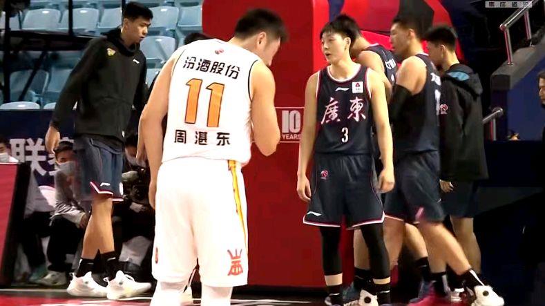 广东男篮|二次爆冷！广东出师不利两连败 威姆斯神勇不再 姚明也要承担责任