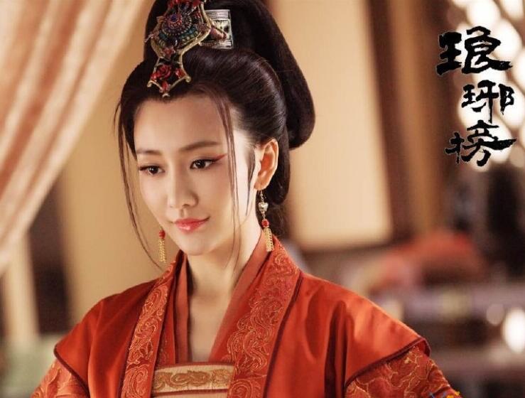 王鸥|因瘦脸针险些导致面瘫，王鸥开始认真护肤，现在的颜值太“绝”了