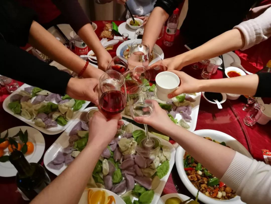 健康追酱|37岁女子乏力，确诊肝炎病情恶化，医生怒斥：厨房3物是“发物”