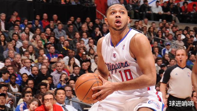 快船队 双赢！4换2交易方案出炉，火箭押宝快船21号秀，戈登联手乔卡争冠