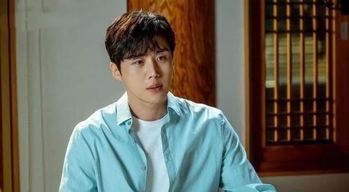 金宣虎|韩男星爆发危机！疑前女友声嘶力竭要公道，本人沉默，公司急表态