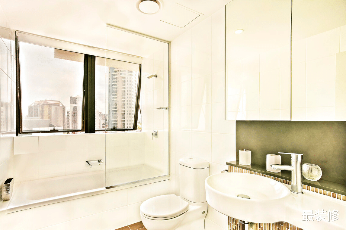 卫生间不能空着的4个地方！瞧他们这样布置，清洁方便还省事