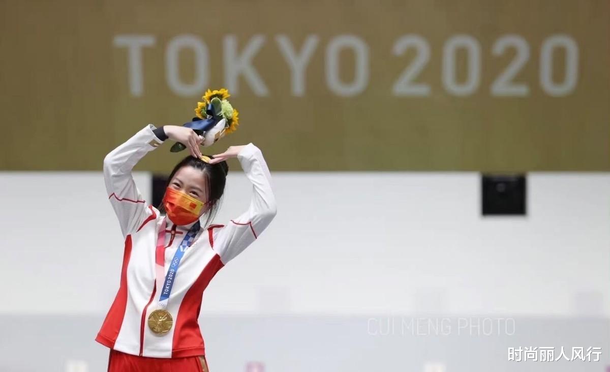 时尚丽人风行|中国队霸气创下新纪录！拿下两枚金牌成第一，杨倩娃娃脸气场超强