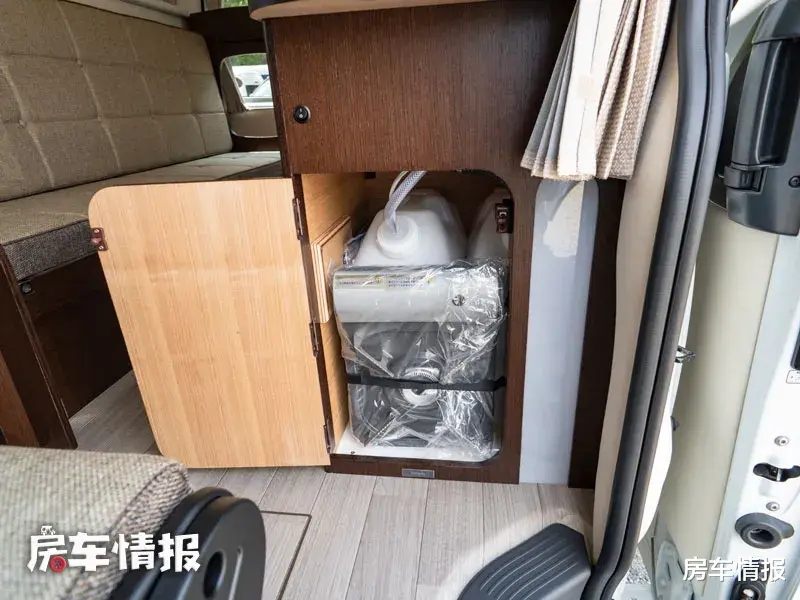 房车|新款海狮房车配2.7L动力，外观就是面包车，内部实现5座5卧真巧妙