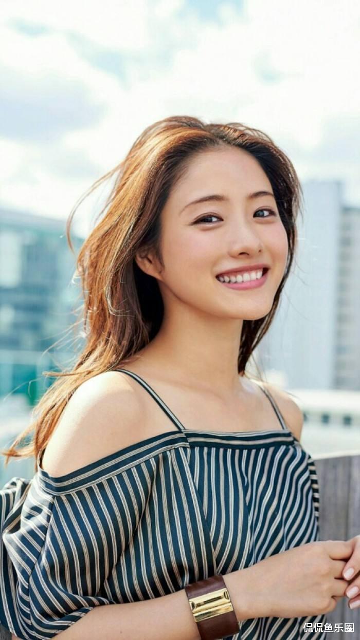 石原里美|35岁石原里美，清纯靓丽身材有型，日本妹子就是好看！
