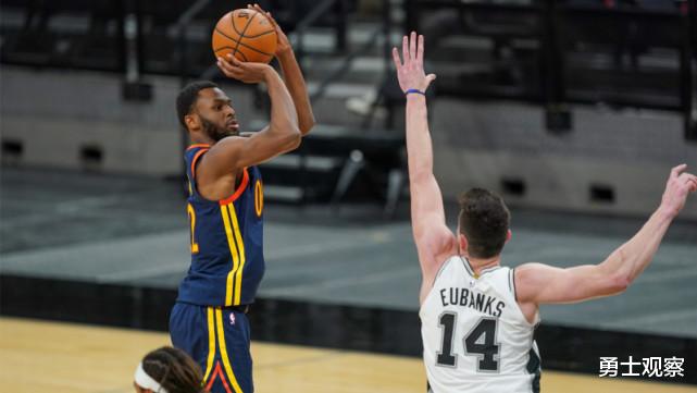 斯蒂芬·库里|5500万薪资，15分+9失误，惨败30分，有谁注意库里的表情？