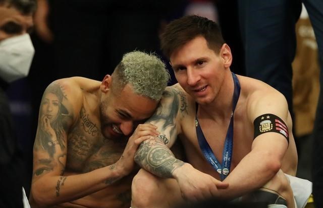 晓雪思考|姆巴佩想当老大拒绝同梅西一起踢球，但加盟皇马他也做不成老大