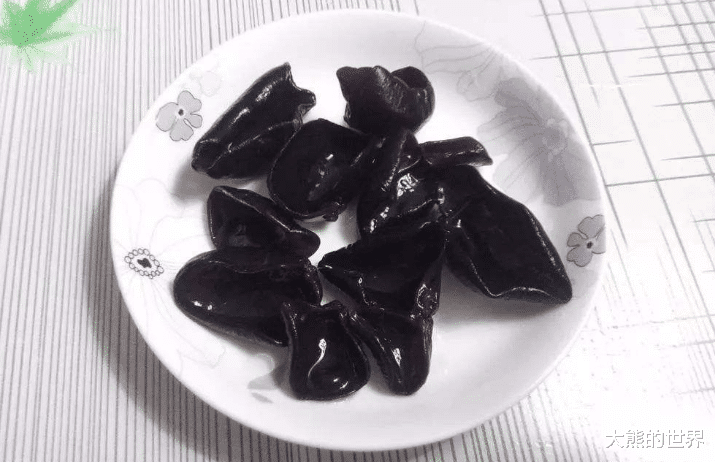 冬天泡黑木耳不要只加水，分享一个妙招，5分钟搞定，又软又厚实
