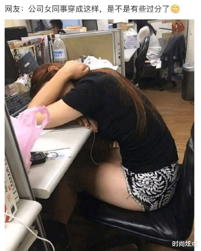 时尚炫点|这辆奥迪是招谁惹谁了，看起来也不像是挡路了啊，肯定是遇到仇家了，太惨了