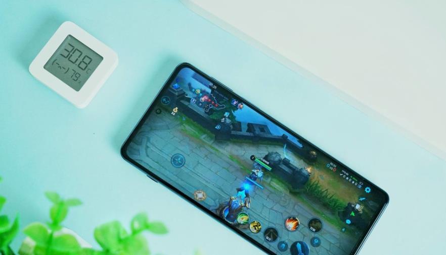 5g手机|发布两个多月跌至2099元，50倍变焦+128GB，网友：5G手机真不保值