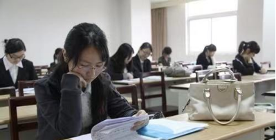 招聘|公务员将实行“聘任制”，年薪有望超30万，同时还有一个坏消息