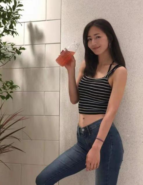 女孩|日本驻NBA女记者，身材丰腴惹人羡，热爱运动的女孩真美