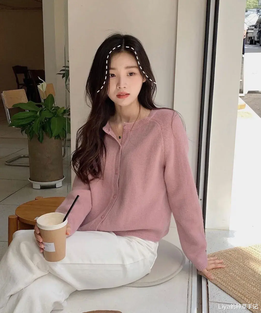 饮食 “ 渣女烫 ”过时了？今年巨火的“ 人鱼卷 ”，高级又减龄！