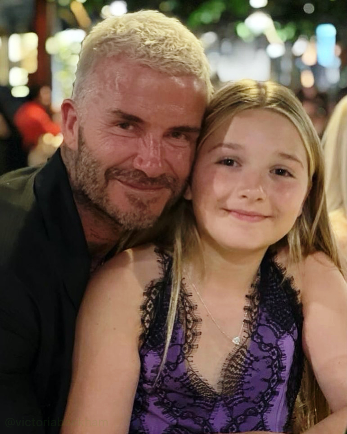 哈珀·贝克汉姆|贝克汉姆的女儿近照大变样！10岁小七胖得像球，开衫挡不住粗胳膊