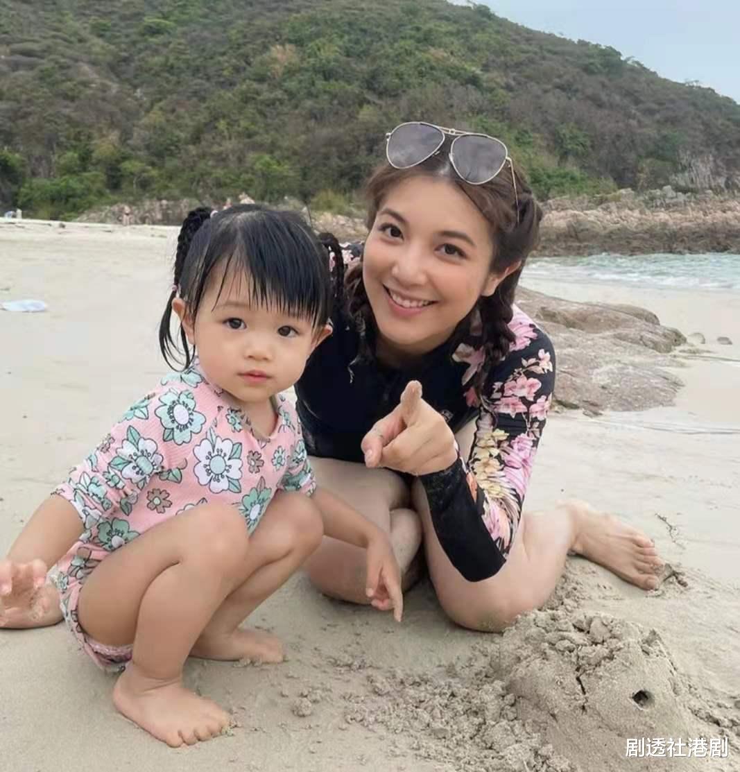 陈展鹏|2岁啦！TVB视帝陈展鹏女儿入读著名星级学府，一年学费超八万元