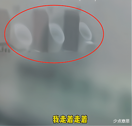 高校 “这真有问题！”西安高校女生吐槽男厕所：每次都能看到不该看的