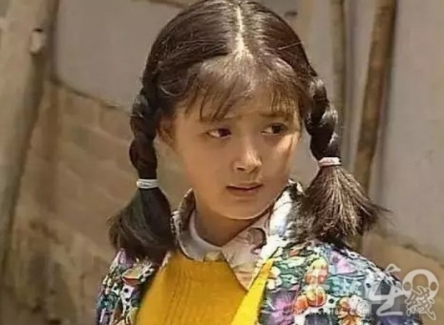 蒋欣|情商低得罪半个演艺圈，“傻姑娘”蒋欣的娱乐圈历险记