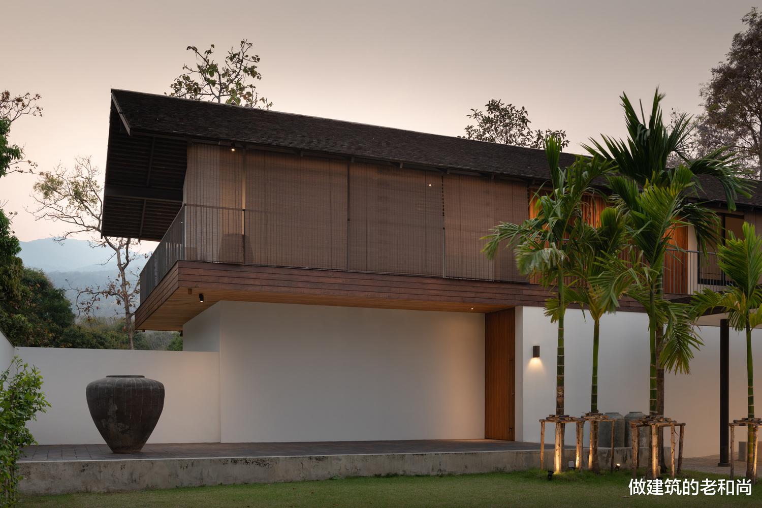 干净简洁的泰国小宅,可持续性的美学设计贯穿其中